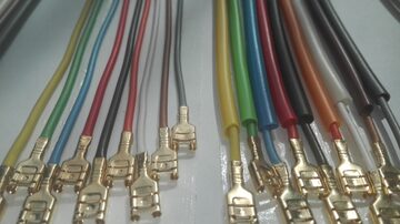 Instalacje elektryczne na zamówienie do ciągników maszyn rolniczych budowlanych 