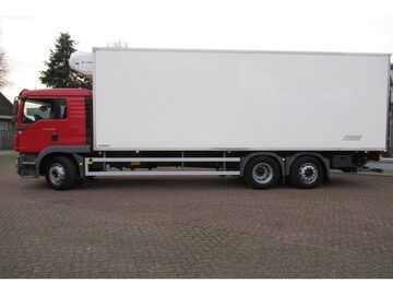 Chlodnia20 palet z winda MAN TGM 26.290