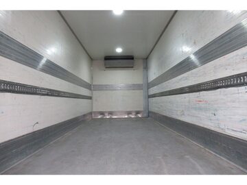 Chlodnia20 palet z winda MAN TGM 26.290