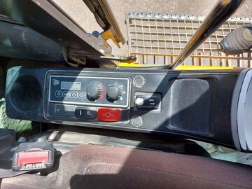 Koparka gasienicowa  JCB JS220NLCT4  23 tonowa