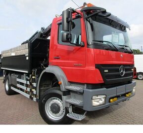Wywrotka Mercedes-Benz 1829  BORDMATIC 4x4 z dźwigiem 