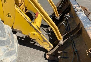 KOMATSU WB97 koparko ladowarka  bez vtu