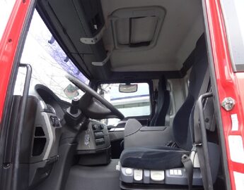 Skrzyniowy z dzwigiem 6x4Man TGS 26.400