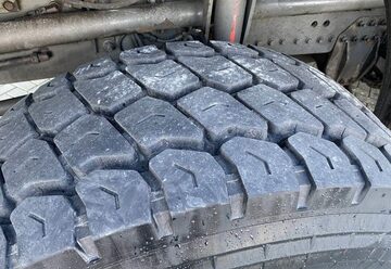 Wywrotka 6x6 z dzwigiem Terberg  FM 1350