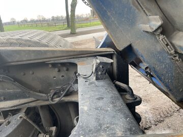 Wywrotka  6x6 MAN TGS 26.440 .