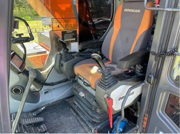 koparka gasienicowa Doosan DX 340LC-5 o długim zasięgu