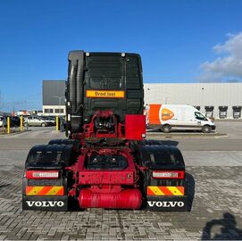 Ciagnik 3 osiowy pusher ciagnik 6x2 Volvo FH Eur 6 50.00 tonowy 