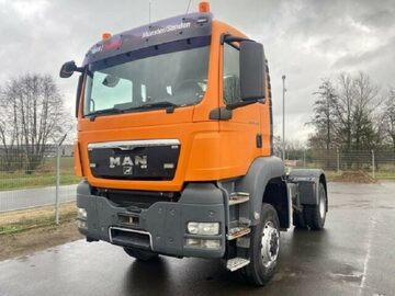 Ciągnik siodłowy 4x4 MAN TGS 18.400