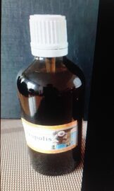 Propolis. Kit pszczeli - krople propolisowe.