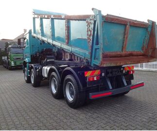 Wywrotka 8x6 Mercedes  AROCS 3 strona wywrotka