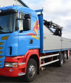 Budowlny 6x2 skrzynia z tylnym dzwigiem tez w Leasing