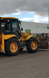 Koparko ladowarka kolowa JCB CX4