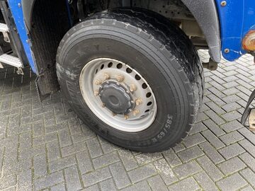 ciagnik siodlowy 4x4 MAN znaczepa wywrotka 