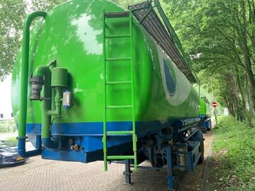 Wijnven Naczepa do paszy 1 osiowa 