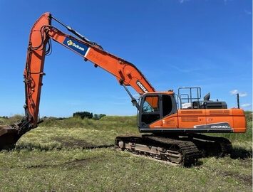 koparka gasienicowa Doosan DX 340LC-5 o długim zasięgu