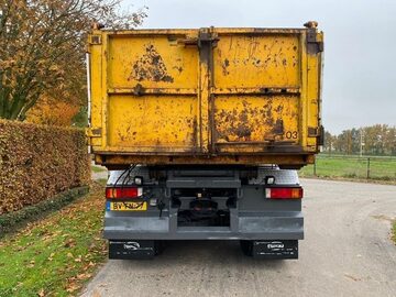 Volvo Terberg  wywrotka 8x8 bordmatc z dzwigiem