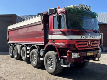 Wywrotkac10x8 wywrotka5 osiowa MERCEDES