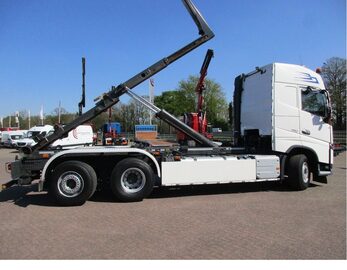 hakowiec do pojemnikow komunalnych do smiexi  VOLVO FH 23.460