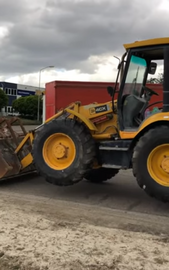 Koparko ladowarka kolowa JCB CX4
