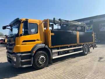 Budowlany skrzynia z dzwigiem Mercedes Axor