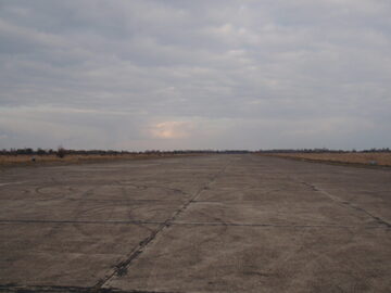 Plac manewrowy przy autostradzie A4,A18 betonowy 18ha
