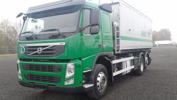 Volvo wywrotka do sypkich z dmuchawa wydmuchem paszy sruba  pelet zboza