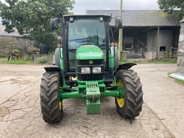 ciągnik John Deere 5820