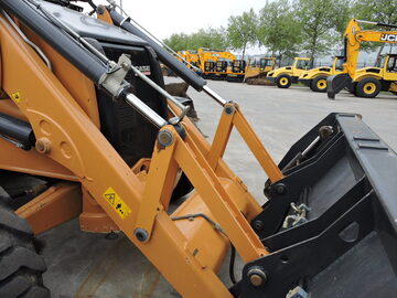 koparko ladowarka  CASE 580 ST  Made ITALIA
