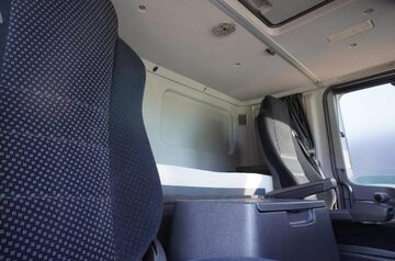 Dzwig samochodowy FAUN HK 60  Mercedes Actros 8x4