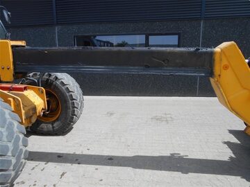 JCB 540-70 LADOWARKA  TELESKOPOWA