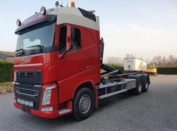 Hakowiec 6x2  VOLVO