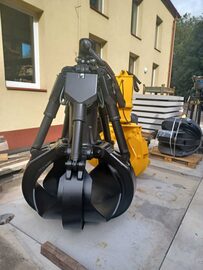 Chwytak do złomu do koparki pojemność 400 lub 600 litrów