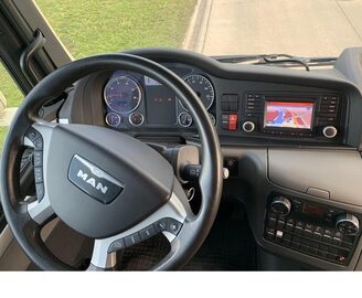 CIAGNIK Z ADR MSAN TGX  + NACZEPA DO PALIWA