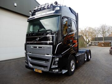Ciagnik siodlowy  3osiowy Volvo  FH  ciagnik 6x2