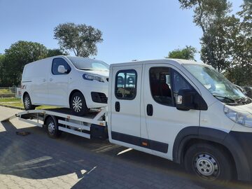 Pomoc drogowa Leszno. Laweta. Holowanie pojazdów Leszno. Auto pomoc S5-Leszno.  