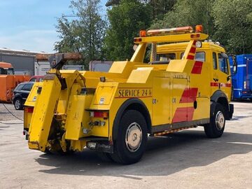 HOLOWNIK  do ciezarowych  SCANIA 143 H.450  pomoc drogowa