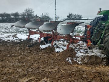 pług obrotowy AKPIL 4 skibowy