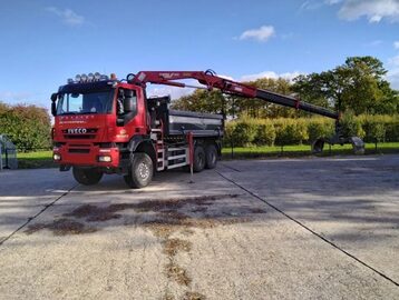 wywrotka 6x6 bordmatic Iveco z dzwigiem wywrotka