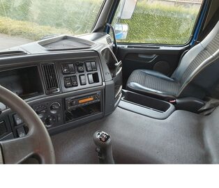 Volvo FMX 450 6X4 HAKOWIEC DO POJEMNIKOW KONTENEROWSMIECI ZLOMU