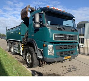 BORDMATIC WYWROTKAZ DZWIGIEM VOLVO 6X6  TERBERG
