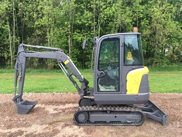 2013 Volvo EC27C minikoparki