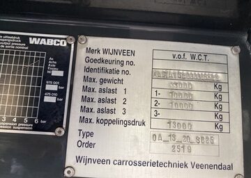naczepa do paszy ciagnik daf z kompresorem