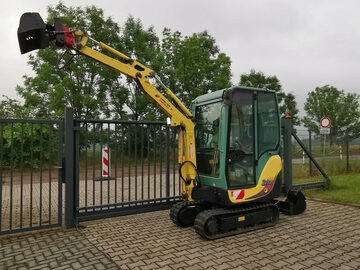 Minikoparka  Yanmar SV17 