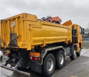 wywrotka 8x4  z dzwigiem Mercedes Actros 4141