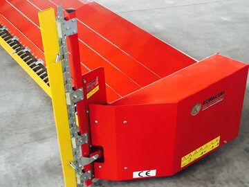 PRODUCENT Stół do rzepaku BIZON Z-056/Z-058/Z-050 najazdowy,zapinany na klamry) 