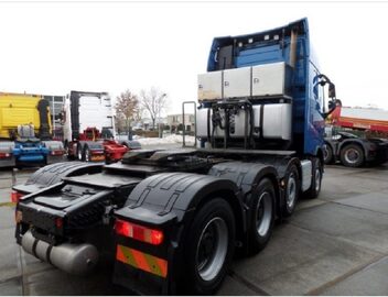 VOLVO FH ciagnik siodlowy 4 osiowy 8x4 gabaryty