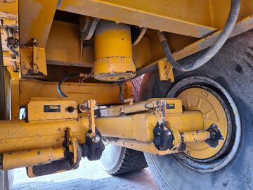 Wywrotka ciagnikowa 2 osiowa BECO Gigant 160D -G1451
