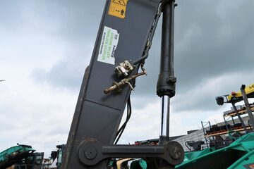 koparka gasienicowa VOLVO  EC 220 EL  rok 2017