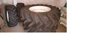 New Holland Case Koła opona felga Trelleborg TM700 380/70R20 480/70R30 