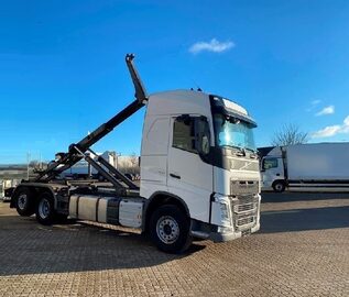 Hakowiec 6x2  VOLVO